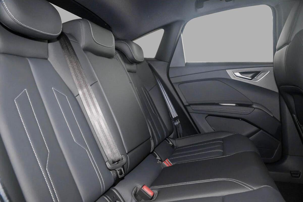 2025 Audi Q4 e-tron 55 Auto e-quattro MY25 image 9