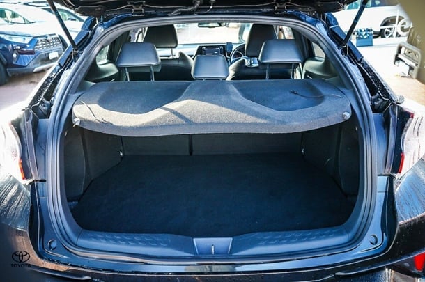 2017 Toyota C-HR L3 image 7