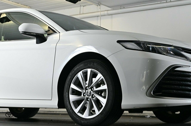 2023 Toyota Camry Ascent image 7