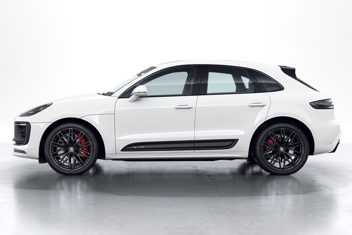 2024 Porsche Macan GTS 95B Auto AWD MY25 image 3