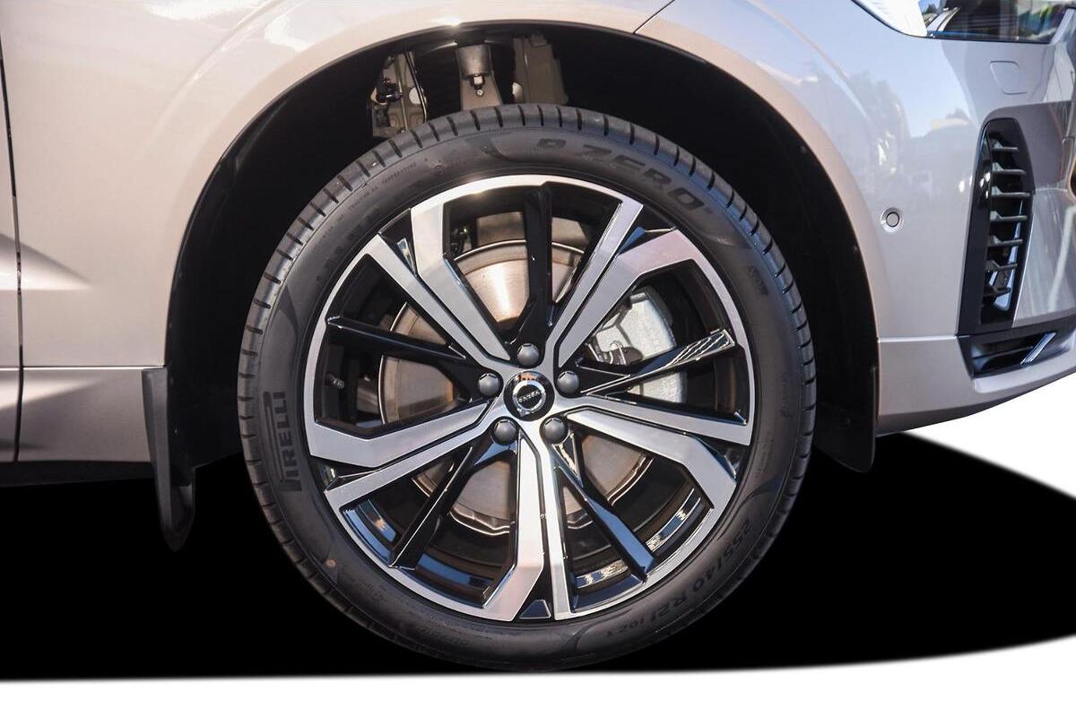 2025 Volvo XC60 Ultra T8 Plug-In Hybrid Auto AWD MY25 image 22