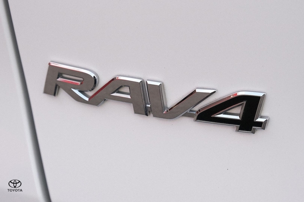 2022 Toyota RAV4 GX-2WD image 21
