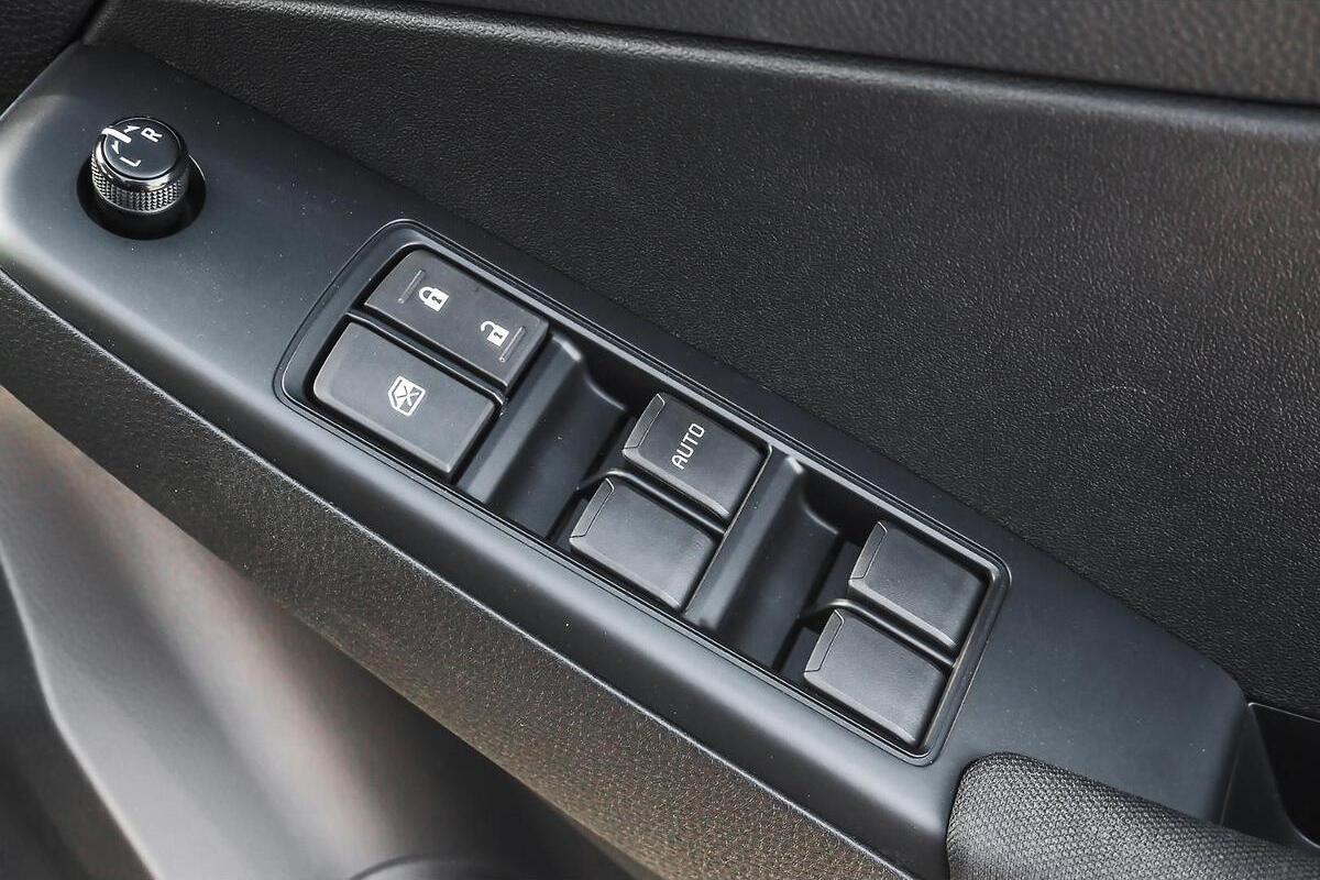 2024 Isuzu D-MAX SX Auto 4x4 MY24 image 18