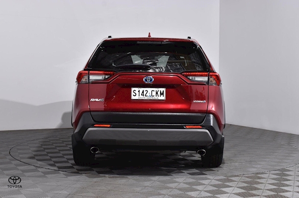 2021 Toyota RAV4 GXL image 4