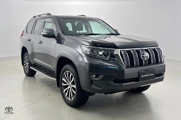 2023 Toyota Prado Kakadu image 1