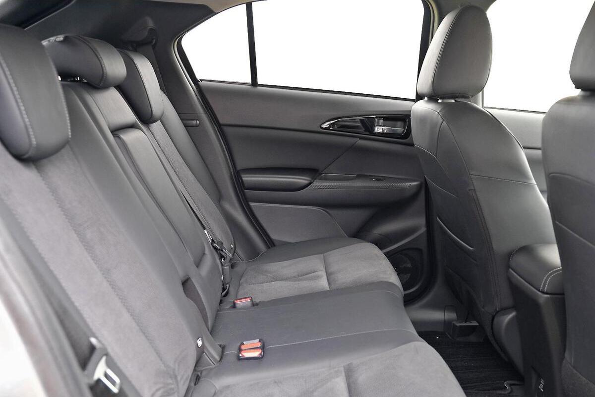 2025 Mitsubishi Eclipse Cross PHEV Aspire YB Auto AWD MY24 image 8