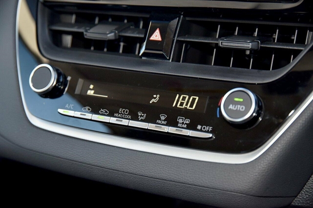 2024 Toyota Corolla Sedan Hybrid Ascent Sport image 18