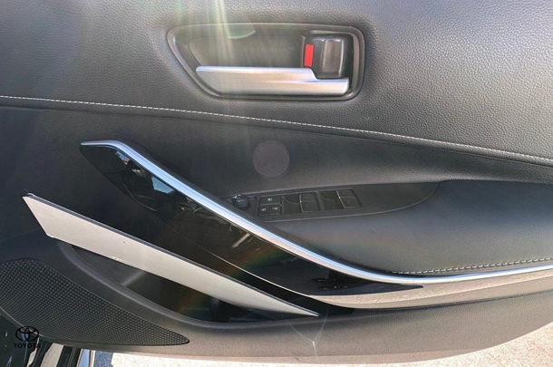 2021 Toyota Corolla ZR image 25