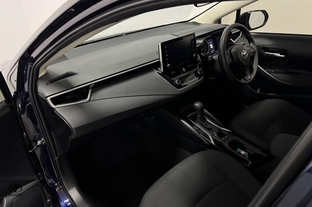 2022 Toyota Corolla Sedan Hybrid Ascent Sport image 13