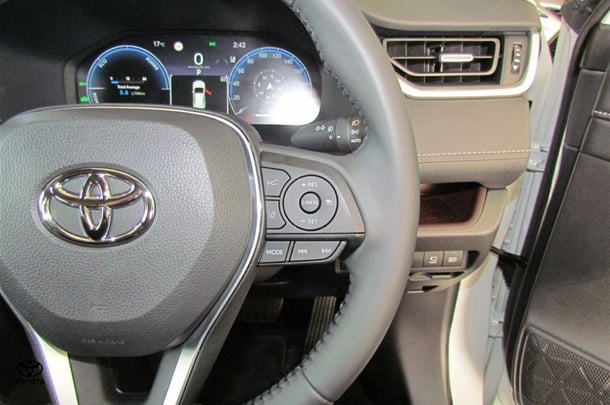 2024 Toyota Rav4 Hybrid Cruiser-AWD image 9