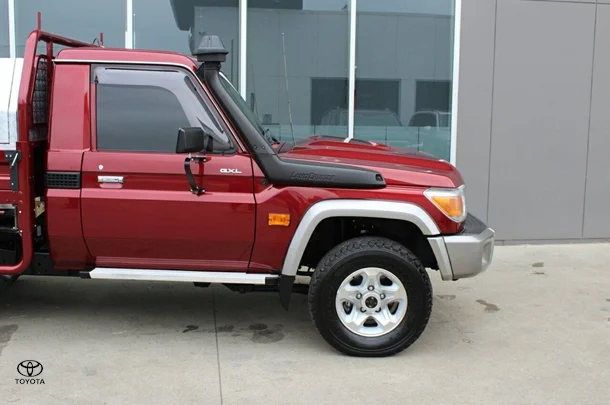 2022 Toyota LC Military GXL image 4