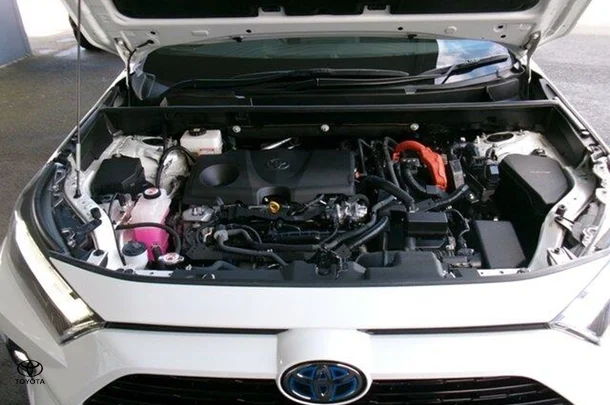 2022 Toyota RAV4 XSE image 9