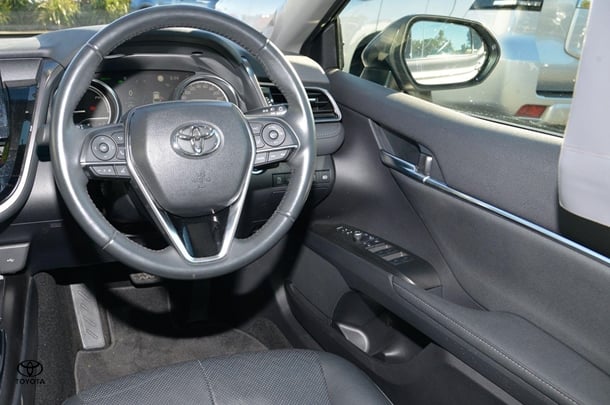 2021 Toyota Camry Hybrid SL image 18