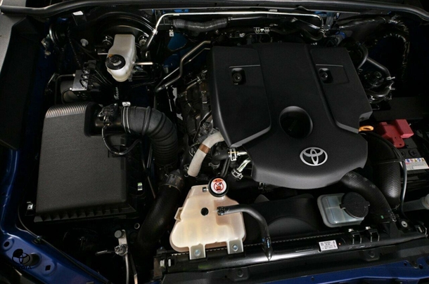 2023 Toyota Hilux SR image 12
