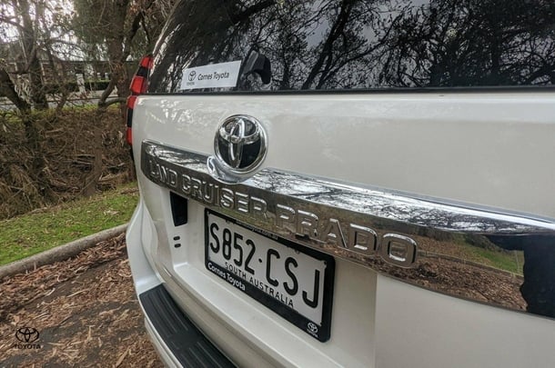 2022 Toyota Prado VX image 24