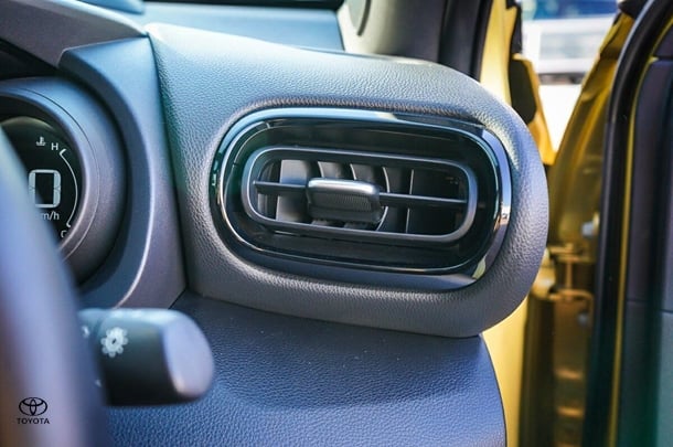 2023 Toyota Yaris Cross Hybrid Urban image 15