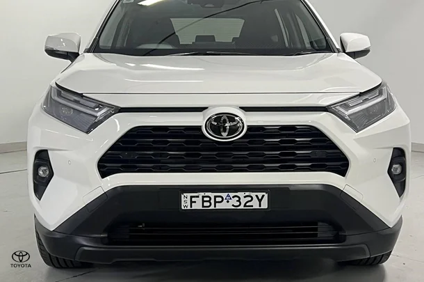 2025 Toyota Rav4 Hybrid GX-2WD image 3