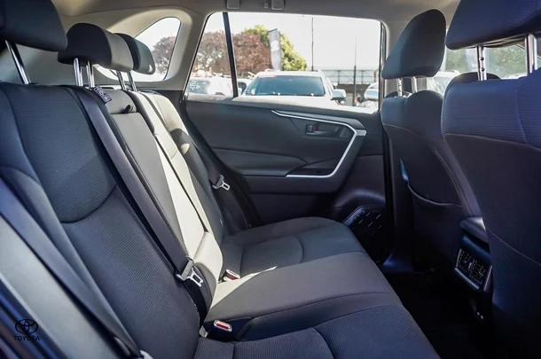 2023 Toyota Rav4 Hybrid GX image 9