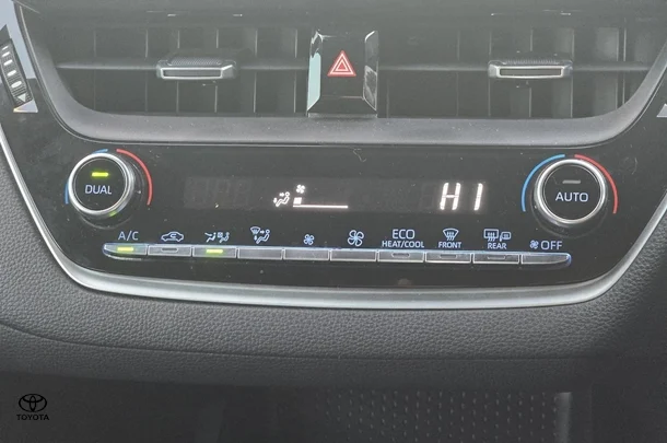 2019 Toyota Corolla Ascent Sport image 16