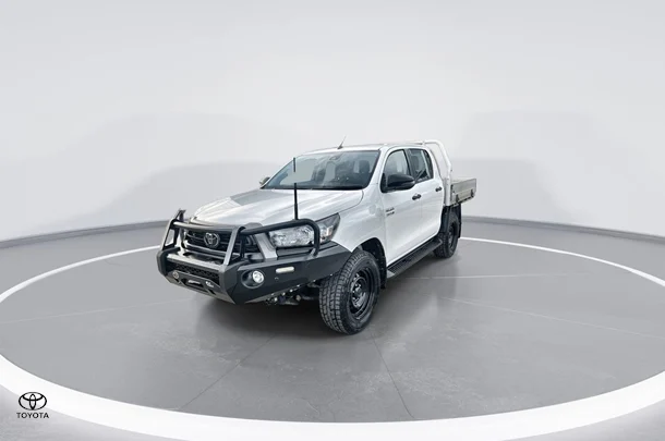 2021 Toyota Hilux SR image 4