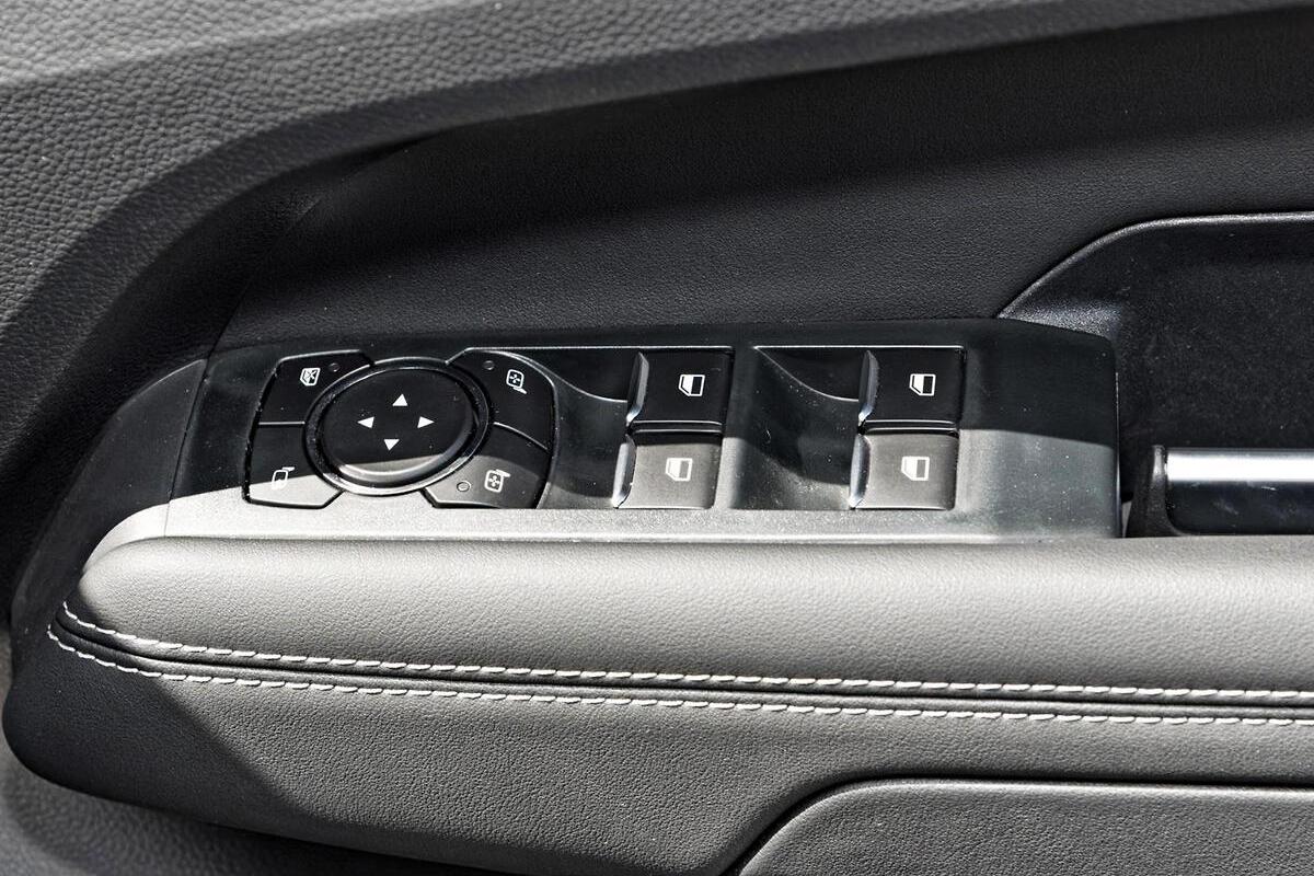 2024 Volkswagen Amarok TDI500 Style NF Auto 4MOT MY23 Dual Cab image 17