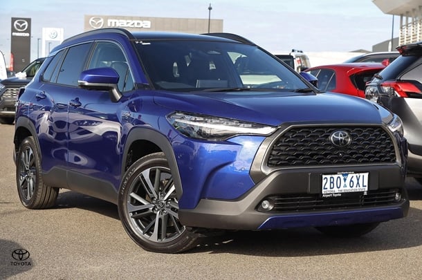 2024 Toyota Corolla Cross Hybrid Atmos AWD image 1