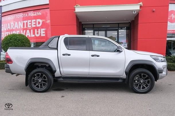2024 Toyota Hilux Rogue image 5