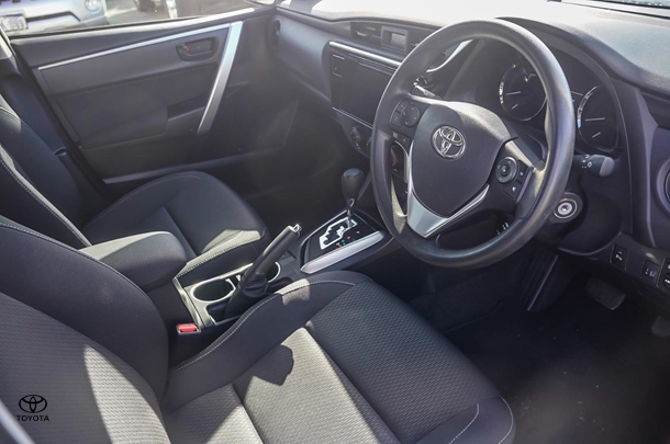 2019 Toyota Corolla Sedan Ascent image 6