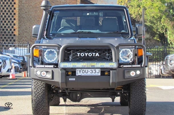 2024 Toyota LC Military GXL image 2