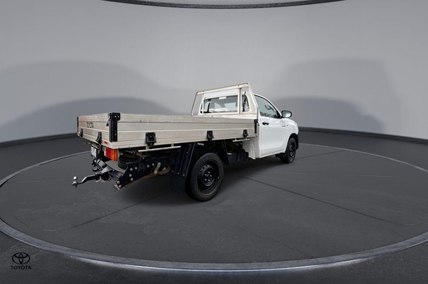 2023 Toyota HILUX Workmate image 8