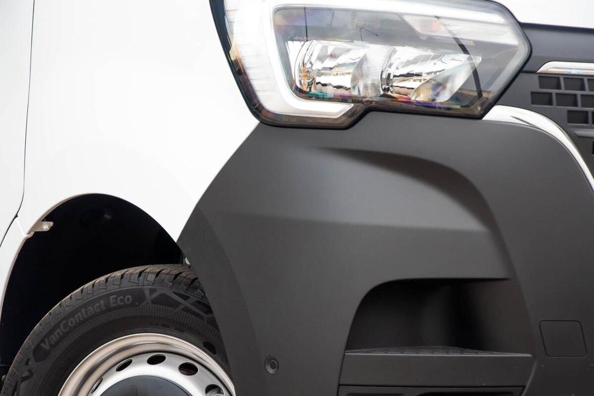 2025 Renault Master Pro 110kW Medium Wheelbase Auto MY25 image 6