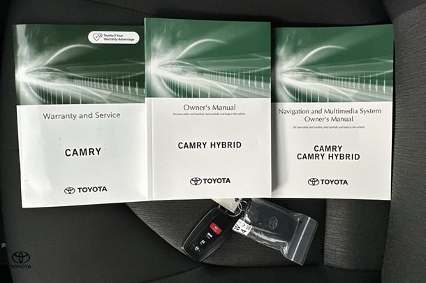 2024 Toyota Camry Hybrid Ascent image 5