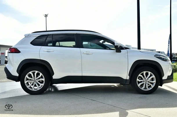 2022 Toyota Corolla Cross Petrol GXL image 2