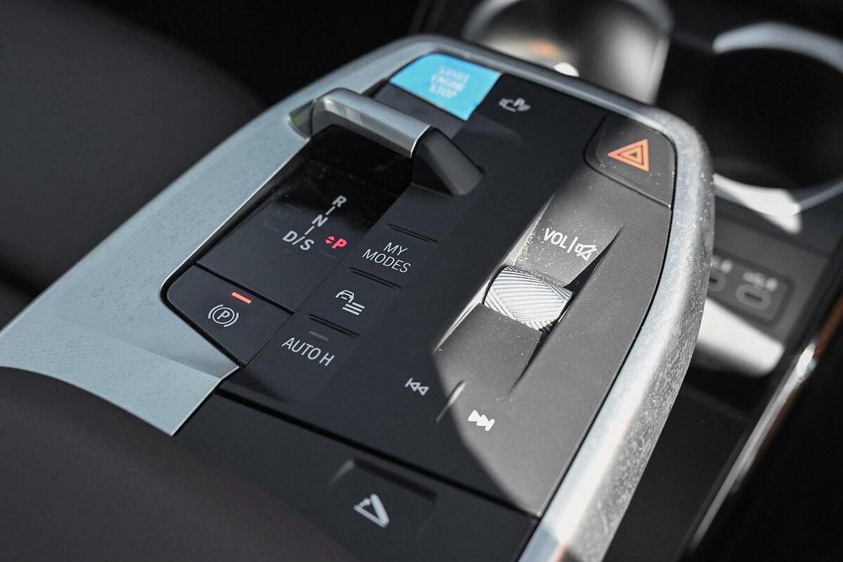 2025 BMW X2 M35i xDrive U10 Auto AWD image 11