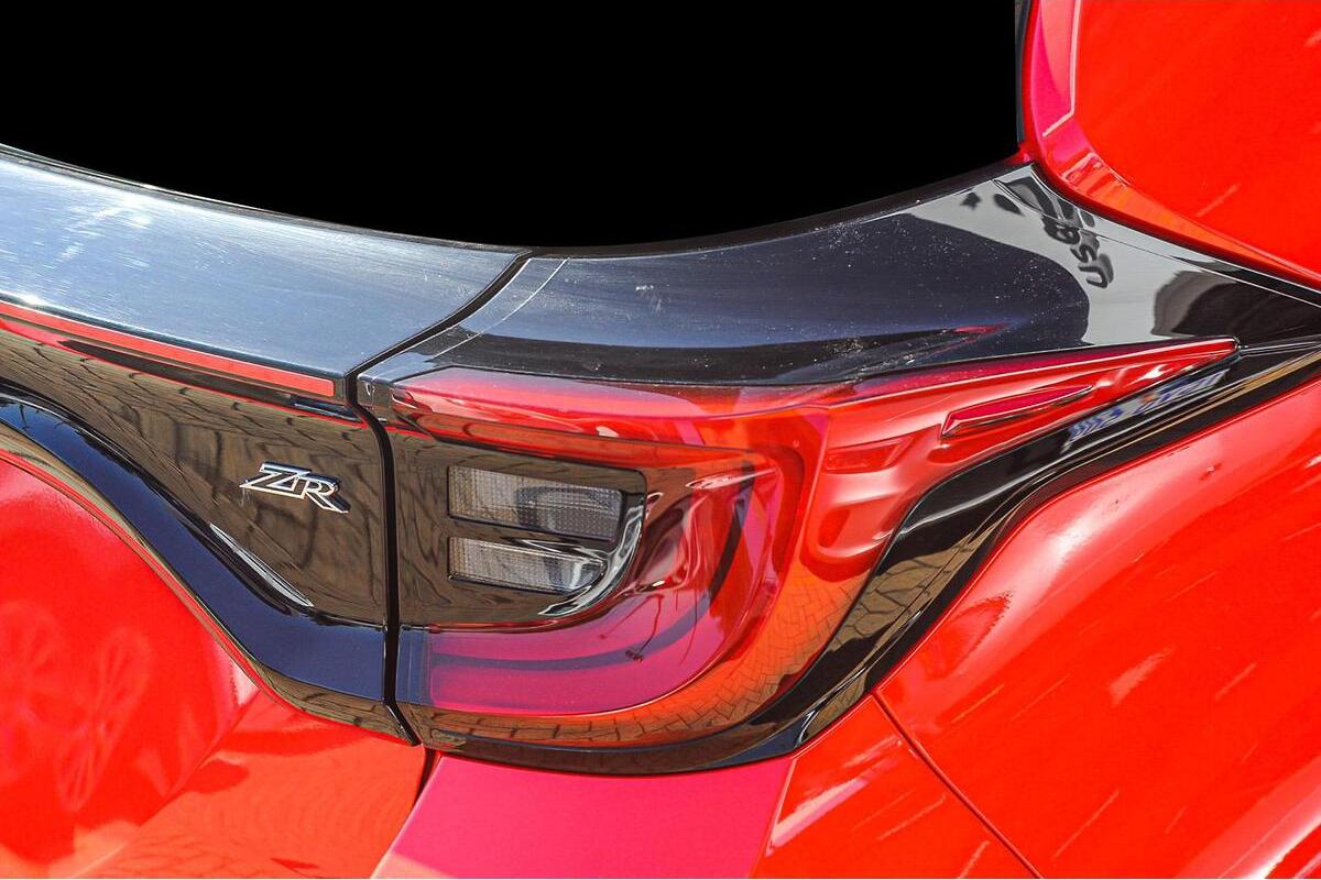 2024 Toyota Yaris ZR Hybrid Auto image 19