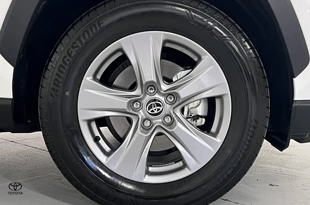 2025 Toyota Rav4 Hybrid GX-2WD image 5