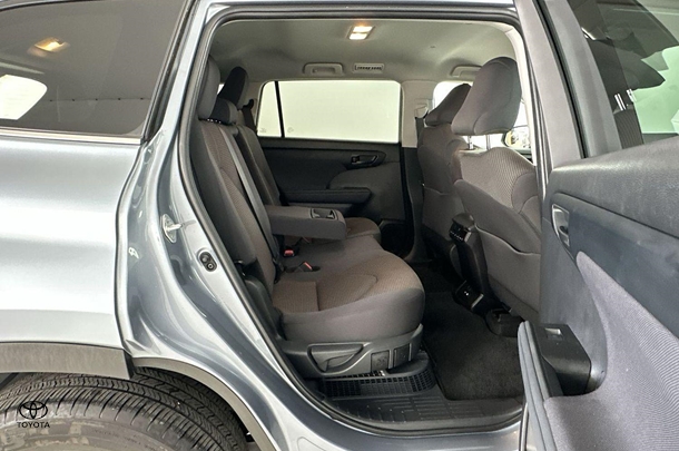 2024 Toyota Kluger Hybrid GX AWD image 16