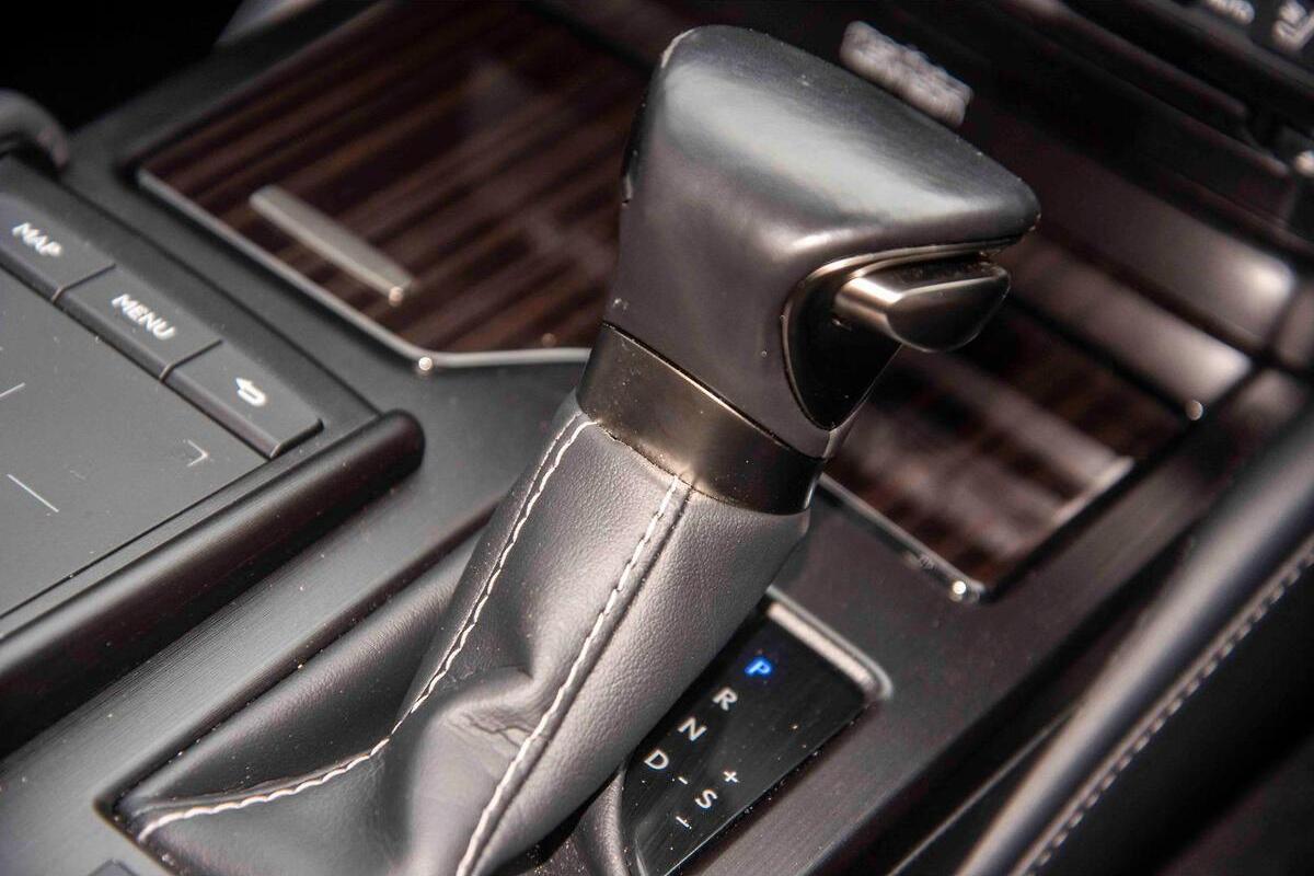 2024 Lexus ES ES300h Sports Luxury Auto image 21