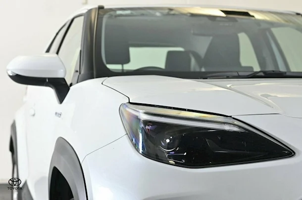 2023 Toyota Yaris Cross Hybrid GX image 4