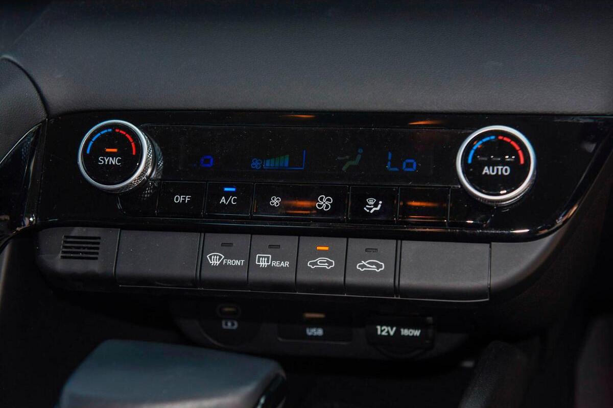 2024 Hyundai i30 Hybrid Auto MY25 image 12