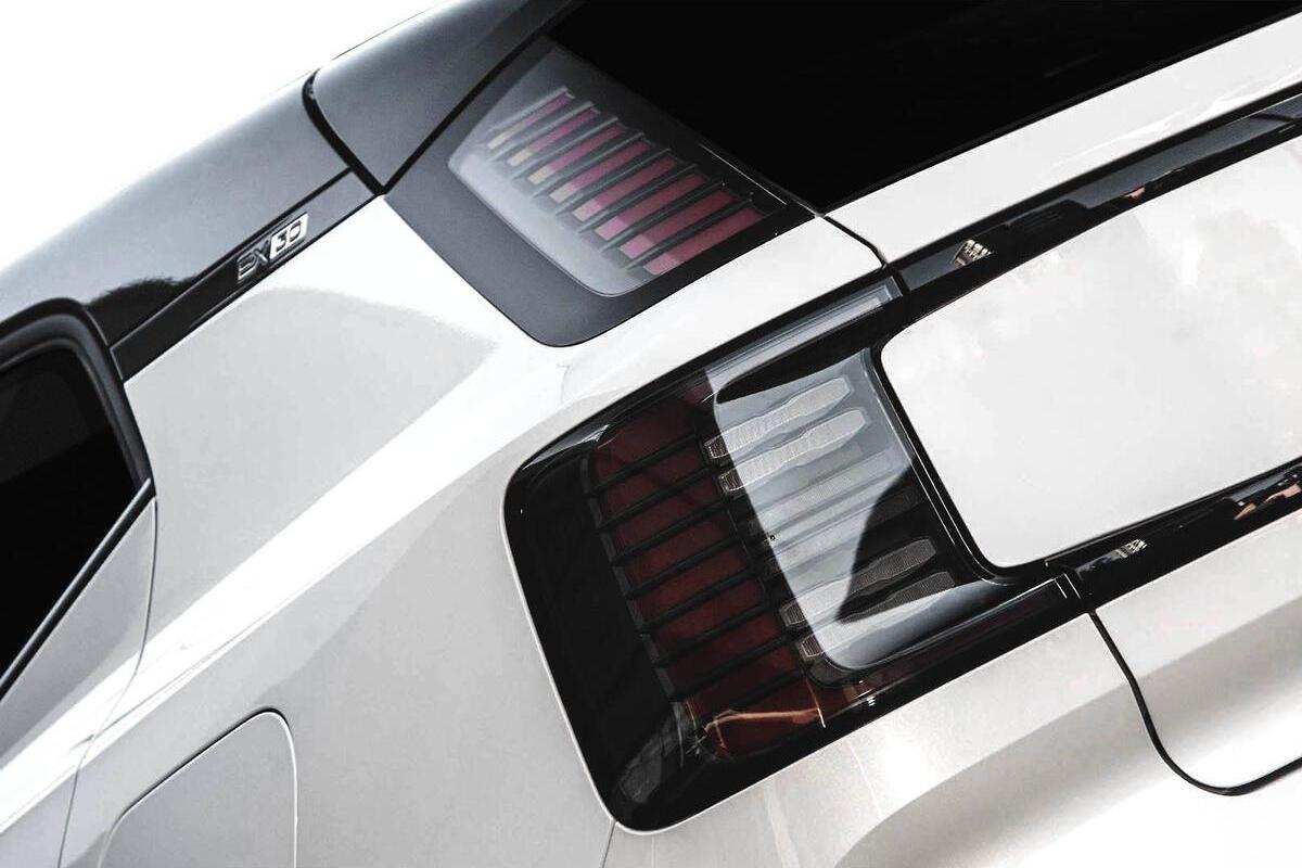 2025 Volvo EX30 Single Motor Extended Range Plus Auto MY25 image 14