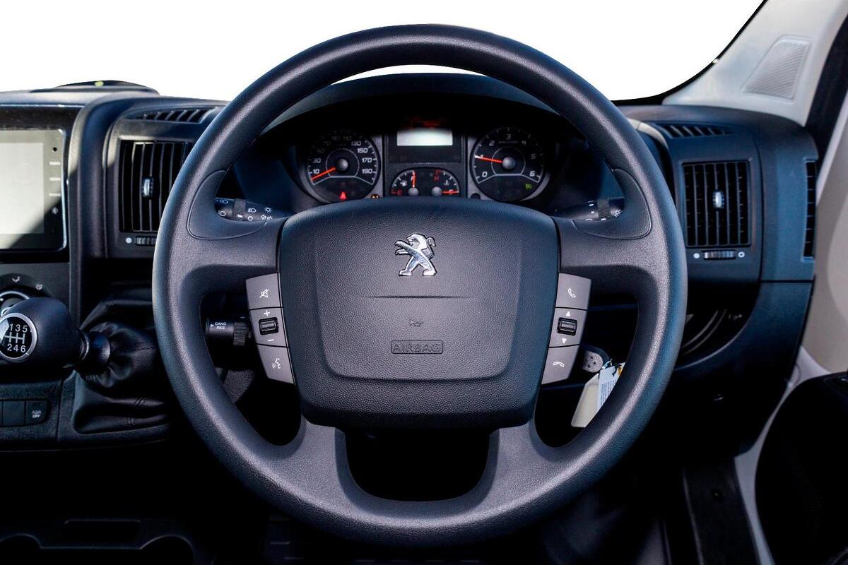 2024 Peugeot Boxer Pro LWB Manual MY23 image 8