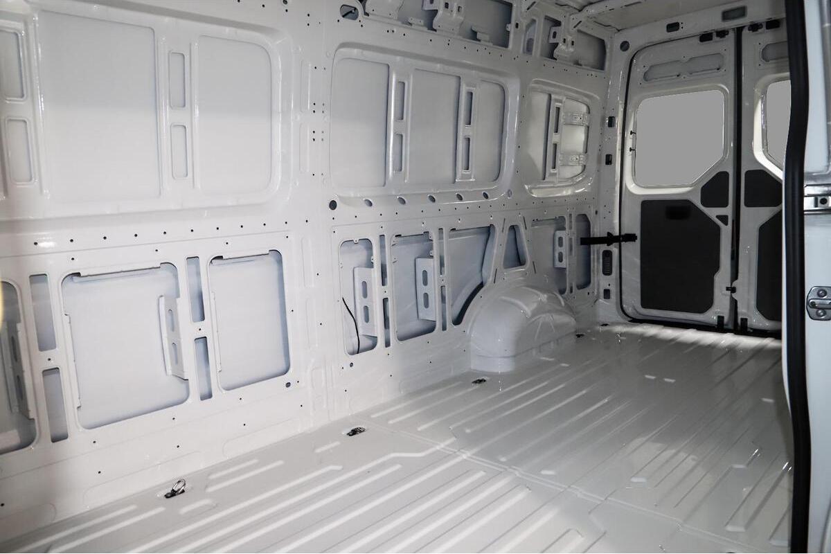 2024 Volkswagen Crafter 35 TDI410 SY1 LWB Auto FWD MY24 image 9