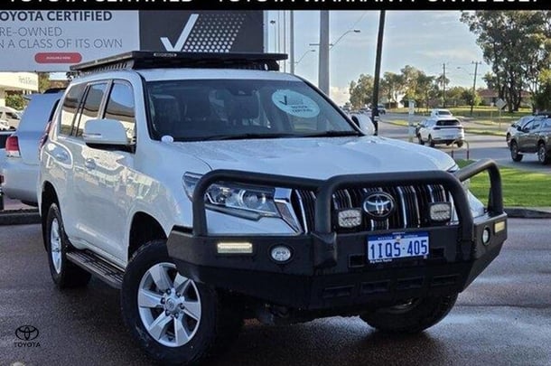 2021 Toyota Prado GXL image 1