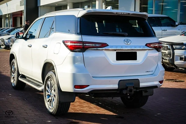 2023 Toyota Fortuner Crusade image 6