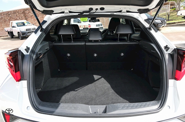 2023 Toyota C-HR Hybrid Koba 2WD image 18
