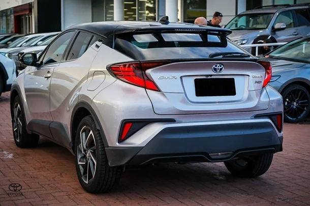 2021 Toyota C-HR Hybrid Koba 2WD image 6