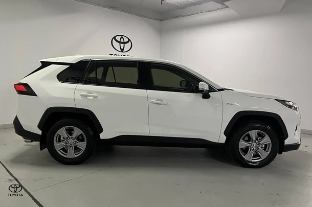 2025 Toyota Rav4 Hybrid GX-2WD image 4