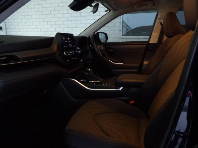2022 Toyota Kluger Hybrid GX AWD image 5