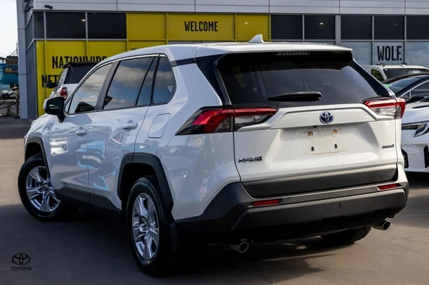 2021 Toyota Rav4 Hybrid GX AWD image 2